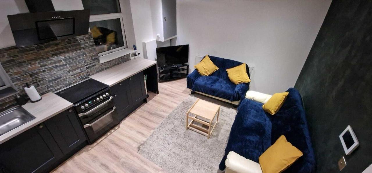 Sapphire Strathnairn Apartment カーディフ エクステリア 写真