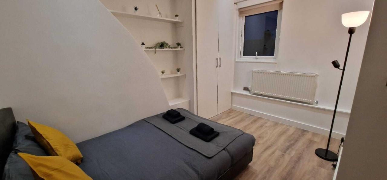 Sapphire Strathnairn Apartment カーディフ エクステリア 写真