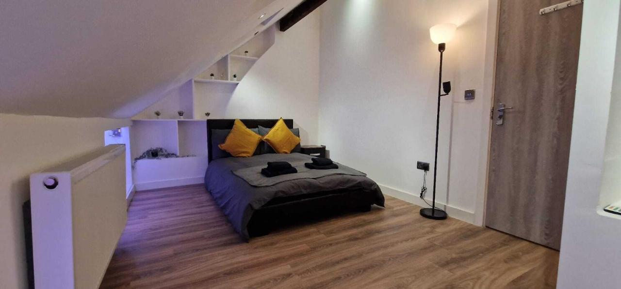 Sapphire Strathnairn Apartment カーディフ エクステリア 写真